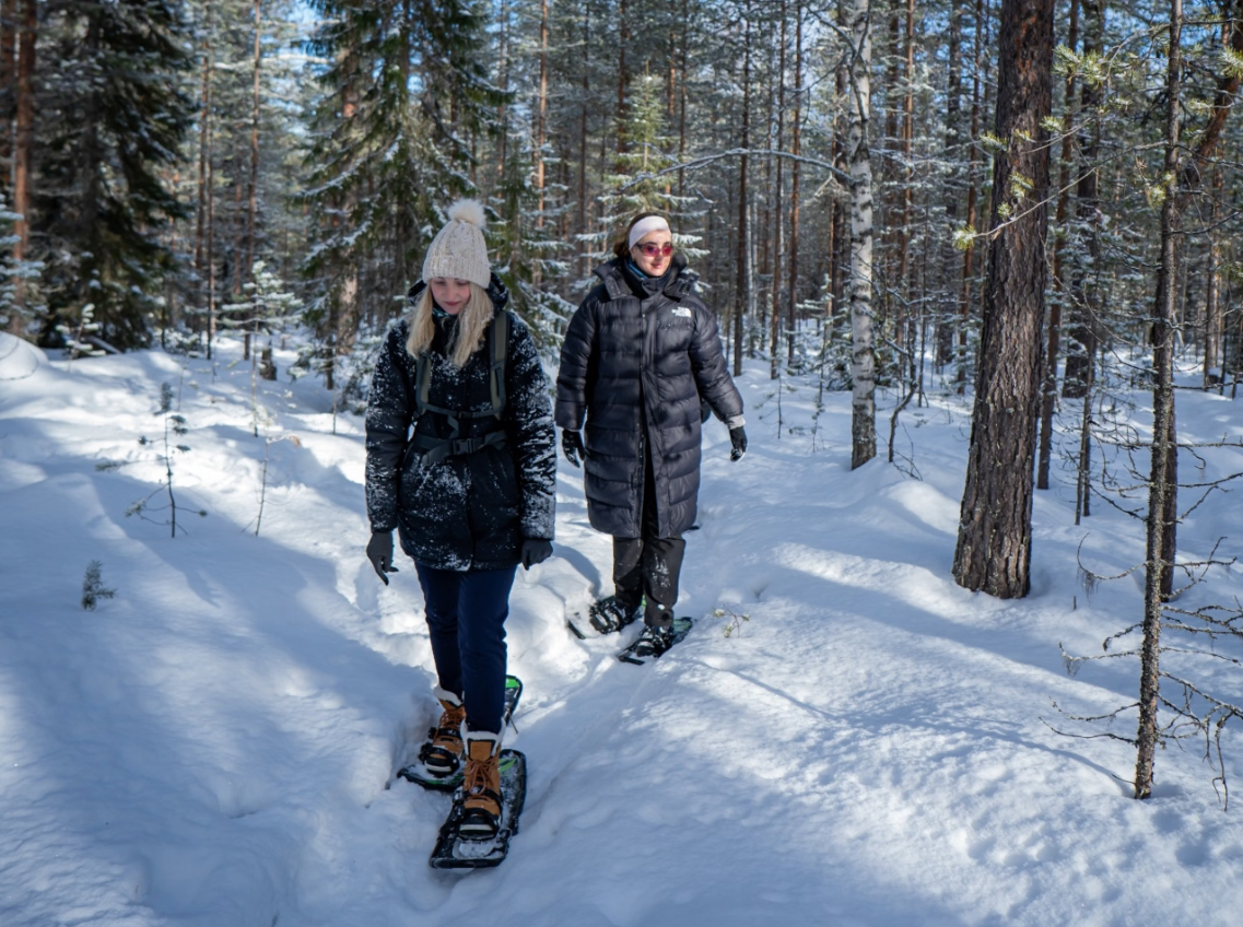Snowshoe Adventure and Barbecue at Vikaköngäs gallery 10