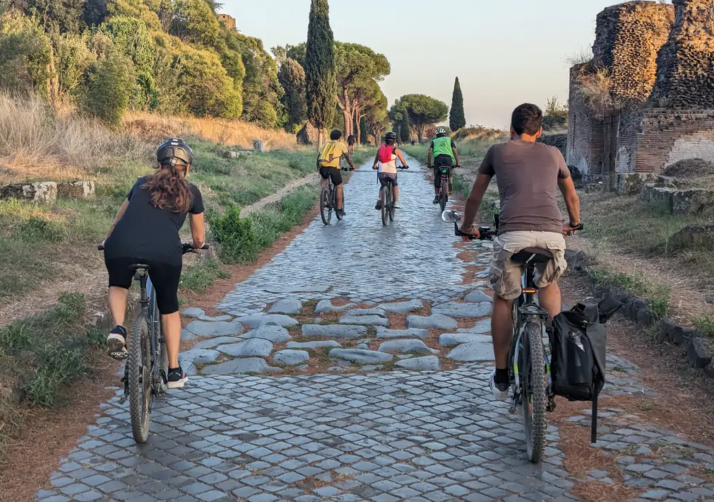 Guided E-Bike Day Trip from Rome: Appia Antica and Castel Gandolfo, photo 3