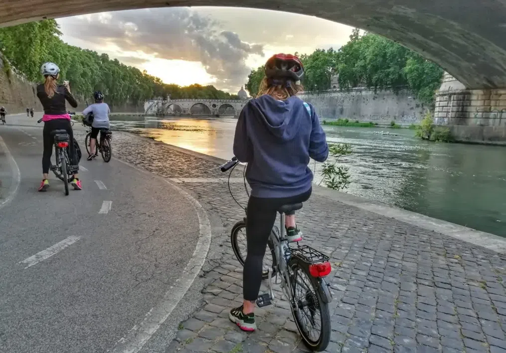 Guided E-Bike Tour: Rome from the Tiber, photo 2