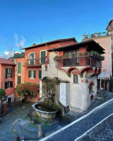 3-Day Rome Guided E-Bike Tour: Castel Gandolfo and Frascati, photo 4