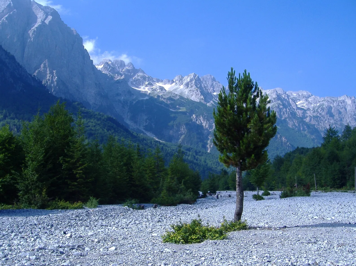 3-Day Albanian Alps Adventure: Valbona to Theth Hike and Komani Kayaking gallery 4