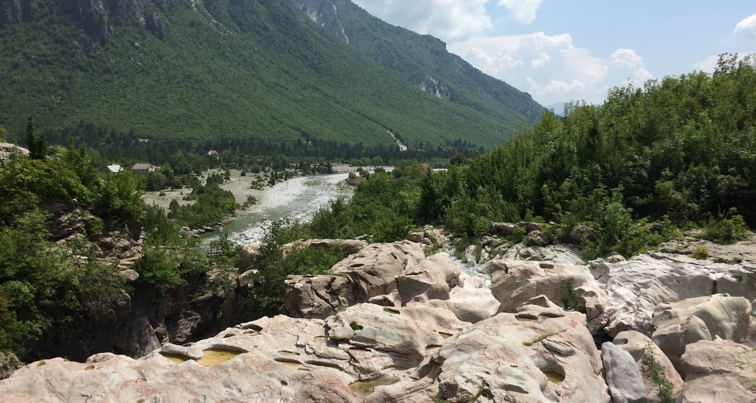 5-Day Albanian Alps Hiking Adventure: Valbona, Theth & Koman Lake gallery 7