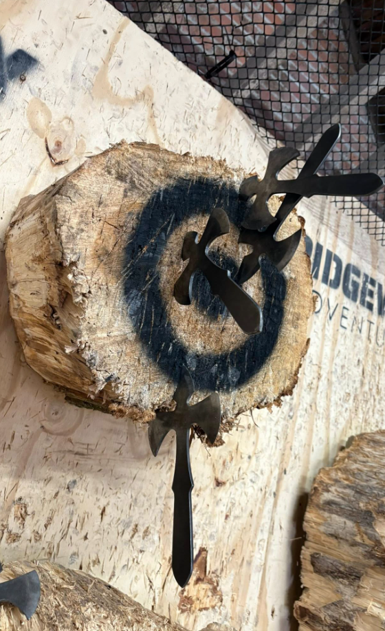 Axe Throwing Session in Oxfordshire gallery 7