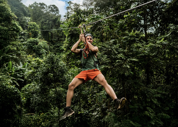 Deluxe Beach Day Pass with Zip Line Circuit in Cozumel gallery 5