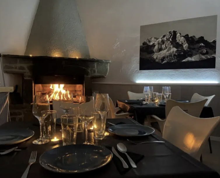 2-Hour Sunset or Night Snowmobile Tour with Dinner in a Mountain Refuge gallery 4