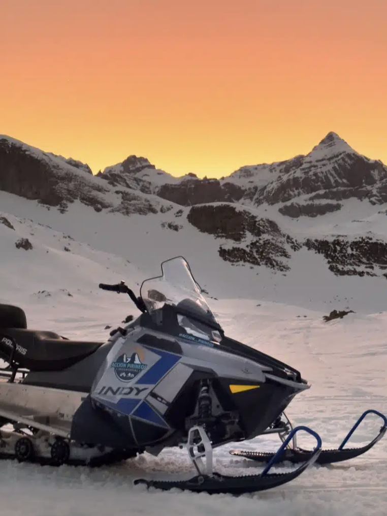 2-Hour Sunset or Night Snowmobile Tour with Dinner in a Mountain Refuge gallery 2