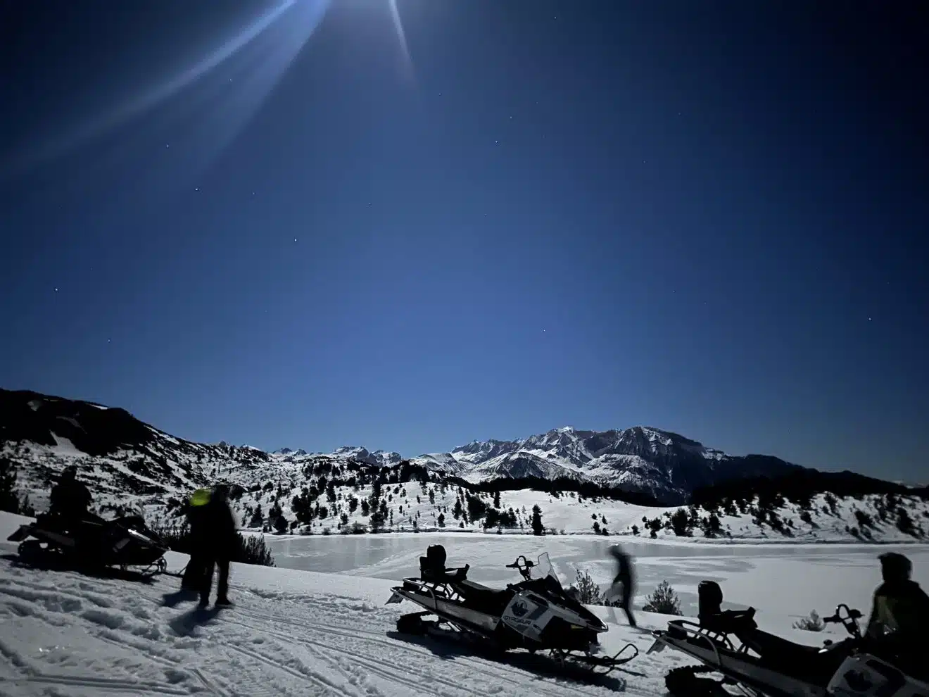 2-Hour Sunset or Night Snowmobile Tour with Dinner in a Mountain Refuge, photo 3