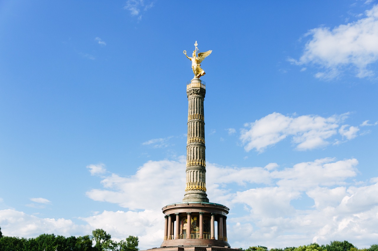 Berlin City Bike Tour with Beer Garden Stop gallery 7