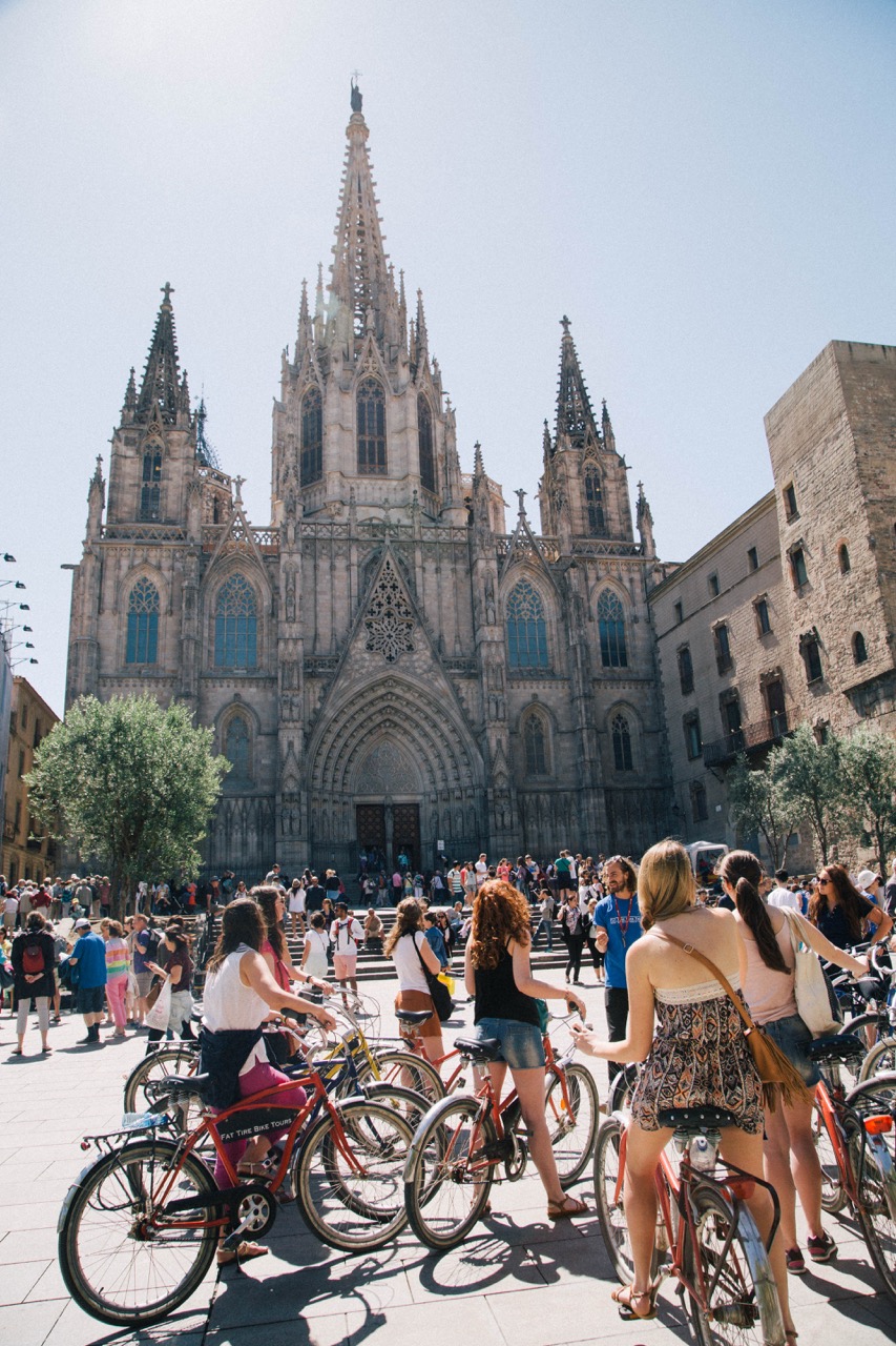 Best of Barcelona City E-Bike Tour – Guided Highlights gallery 2