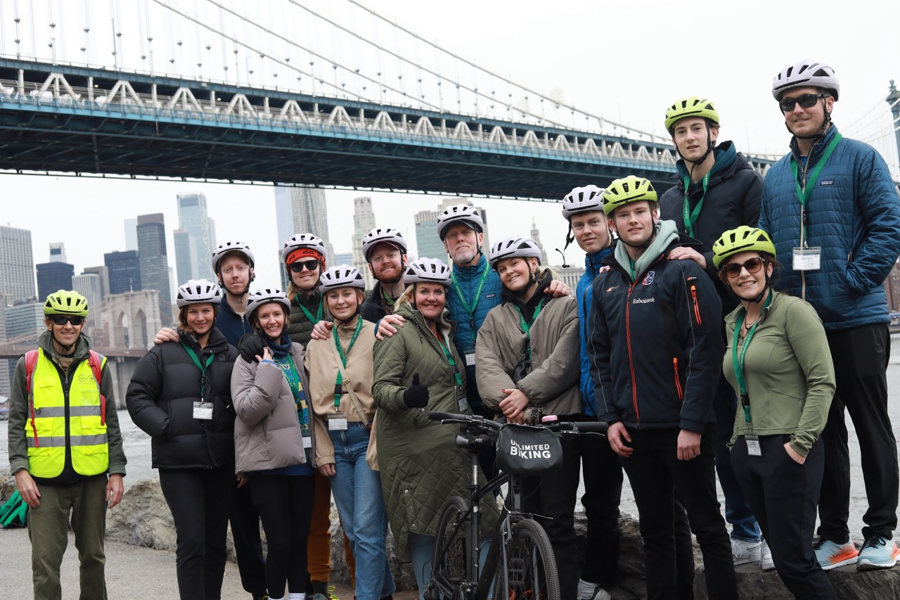 Highlights of the Brooklyn Bridge Guided Bike Tour gallery 4