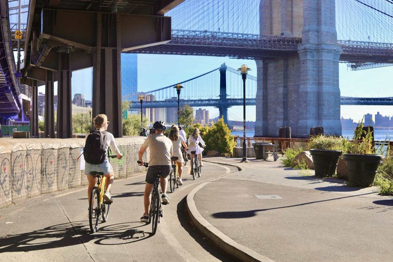 Highlights of the Brooklyn Bridge Guided Bike Tour gallery 6