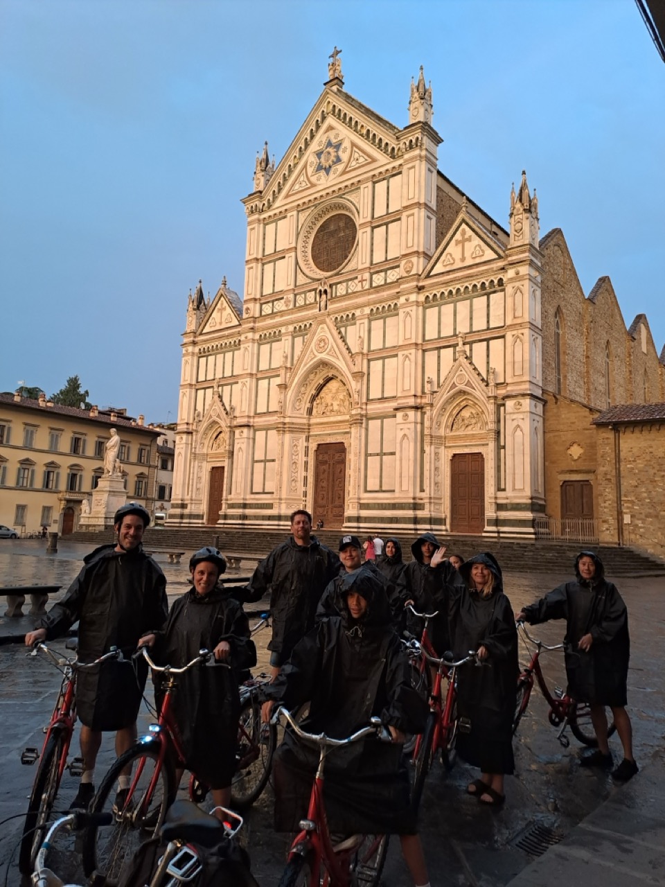 Florence at Night Bike Tour with Wine and Aperitivo, photo 3