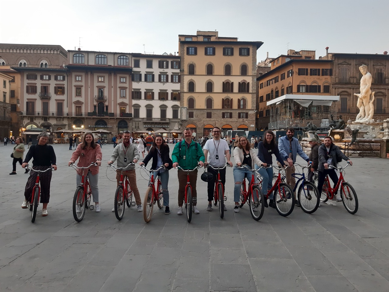 Florence at Night Bike Tour with Wine and Aperitivo, photo 4