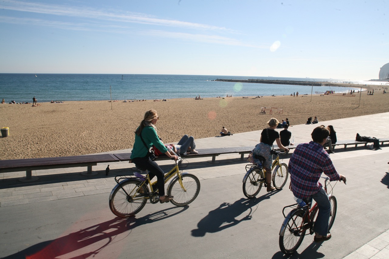 Highlights of Barcelona – Guided City Bike Tour gallery 7