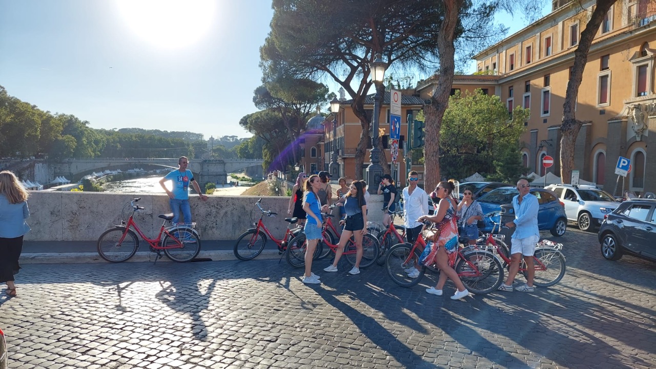 Highlights of Rome Bike Tour – Classic Sights by Bicycle gallery 4