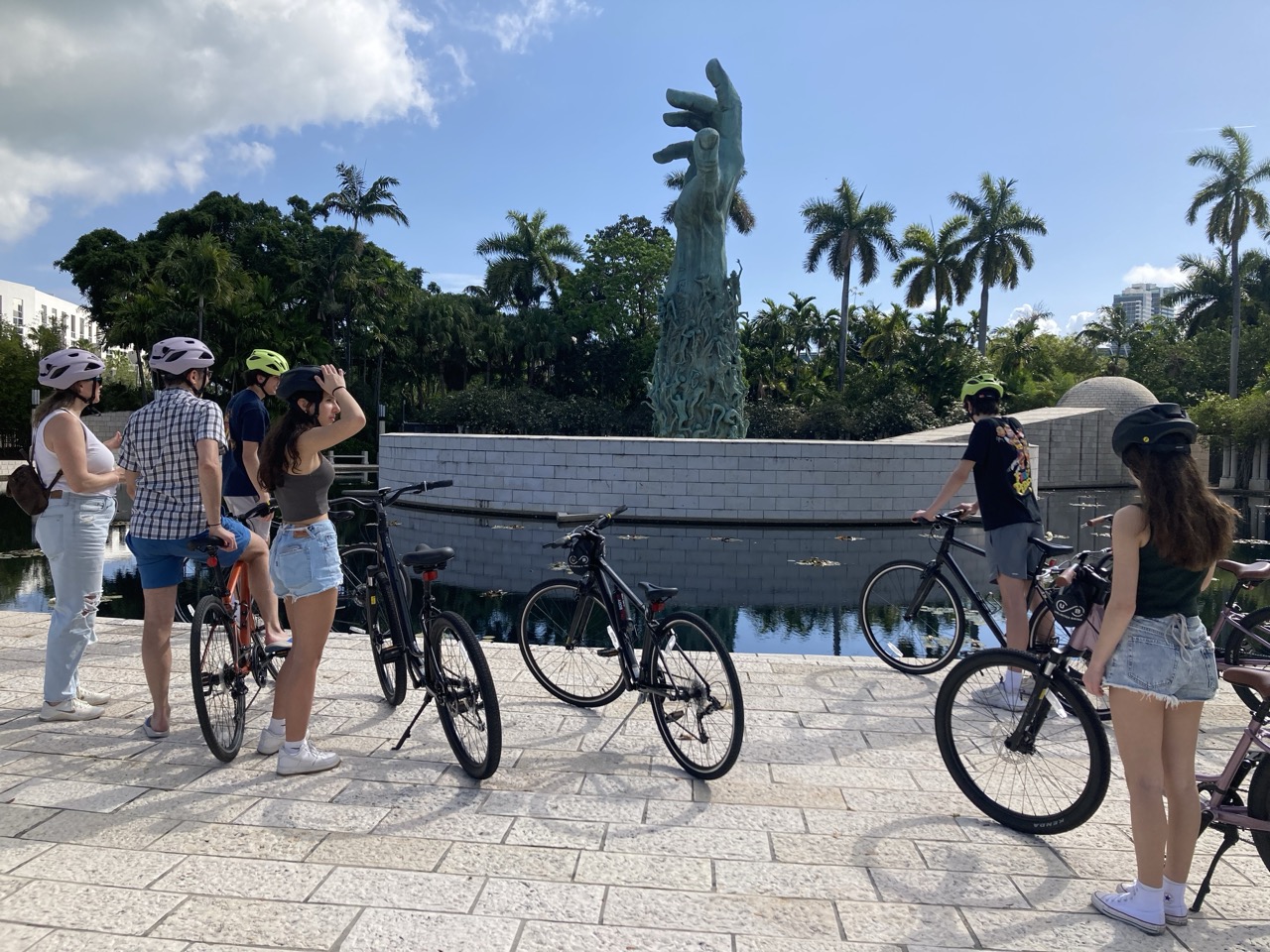 Miami Beach Bike Rentals (2h, 4h or Full Day) gallery 3