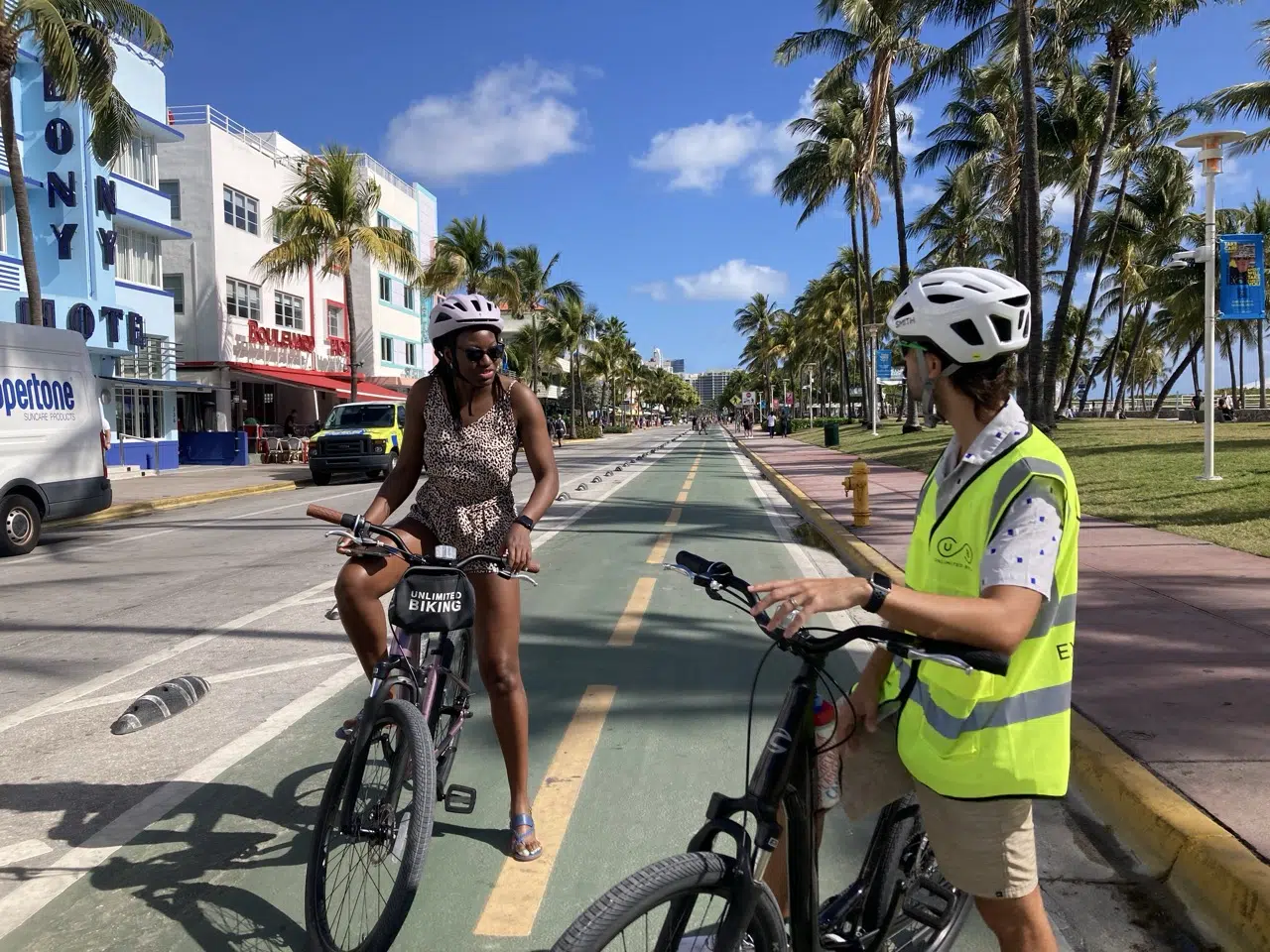 Miami Beach Highlights Guided Bike Tour gallery 2