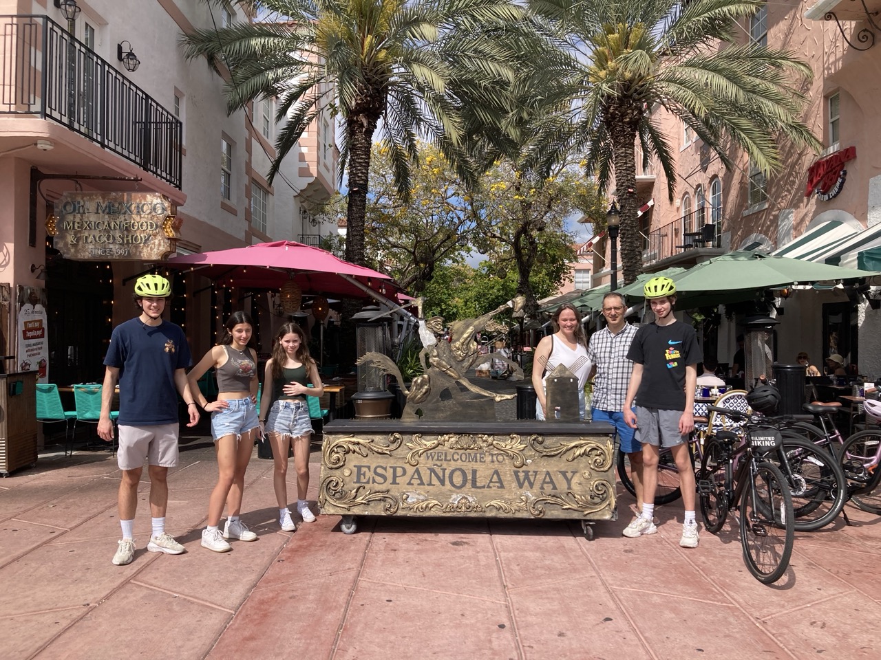 Miami Beach Highlights Guided Bike Tour gallery 7