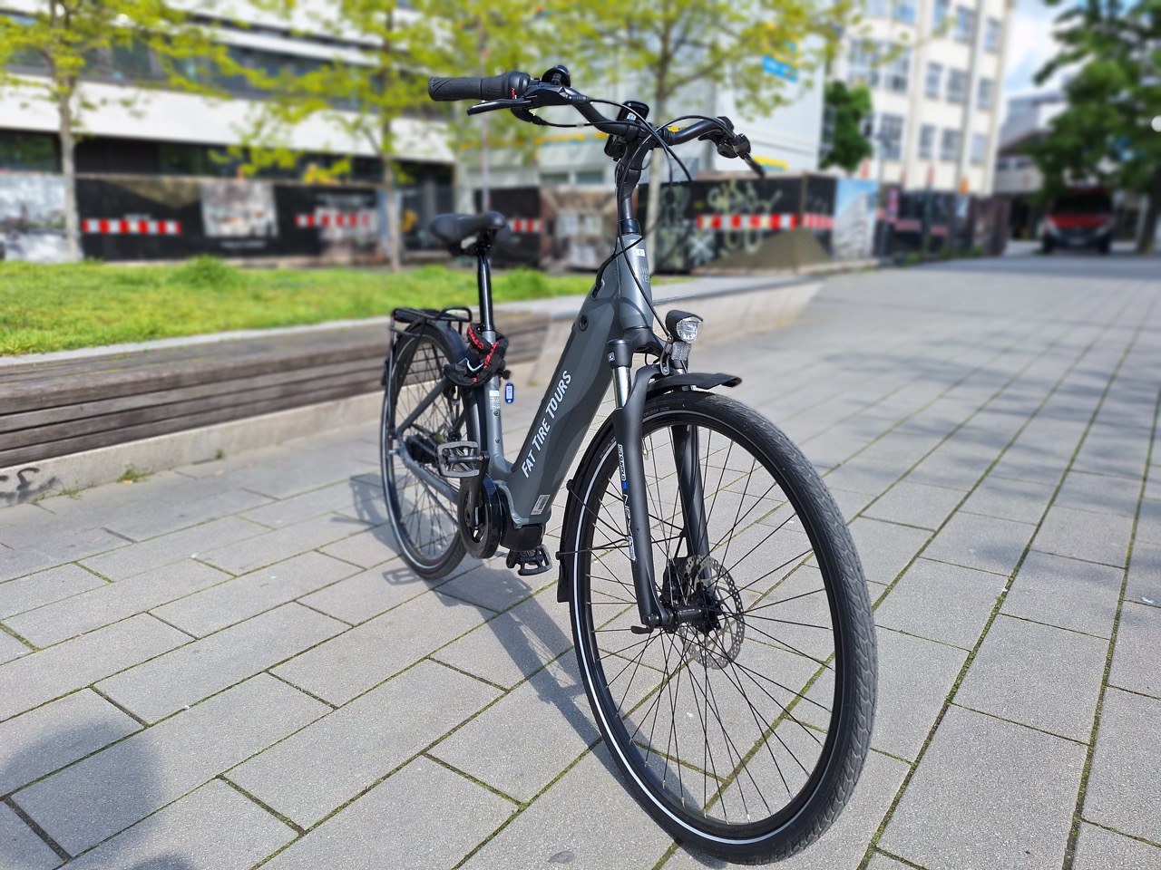 Milan E-Bike Rentals – Easy City Exploring, photo 5
