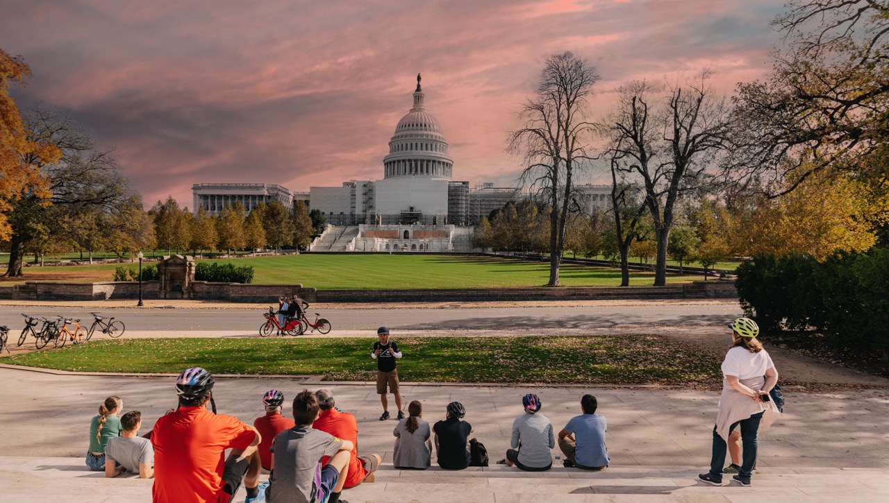 Monuments at Night Guided Bike Tour of Washington DC gallery 3