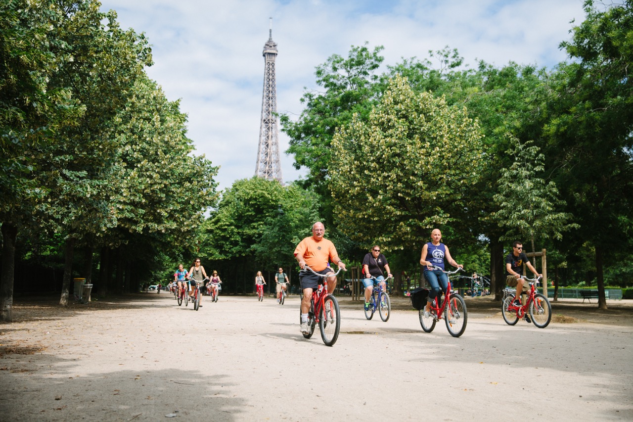 Paris Combo: Highlights Bike Tour & Seine Cruise Experience, photo 5