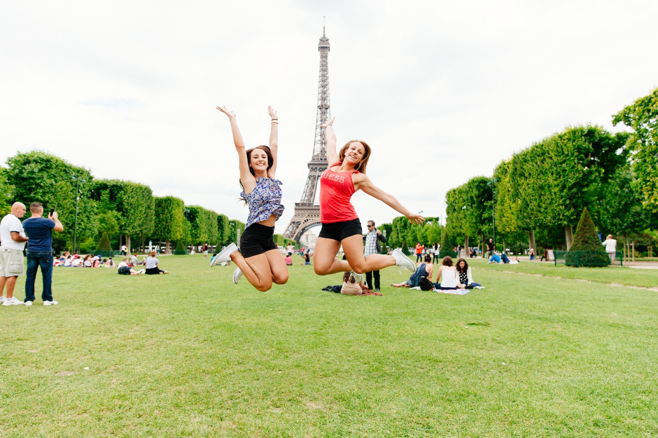 Paris Combo: Highlights Bike Tour & Seine Cruise Experience gallery 8
