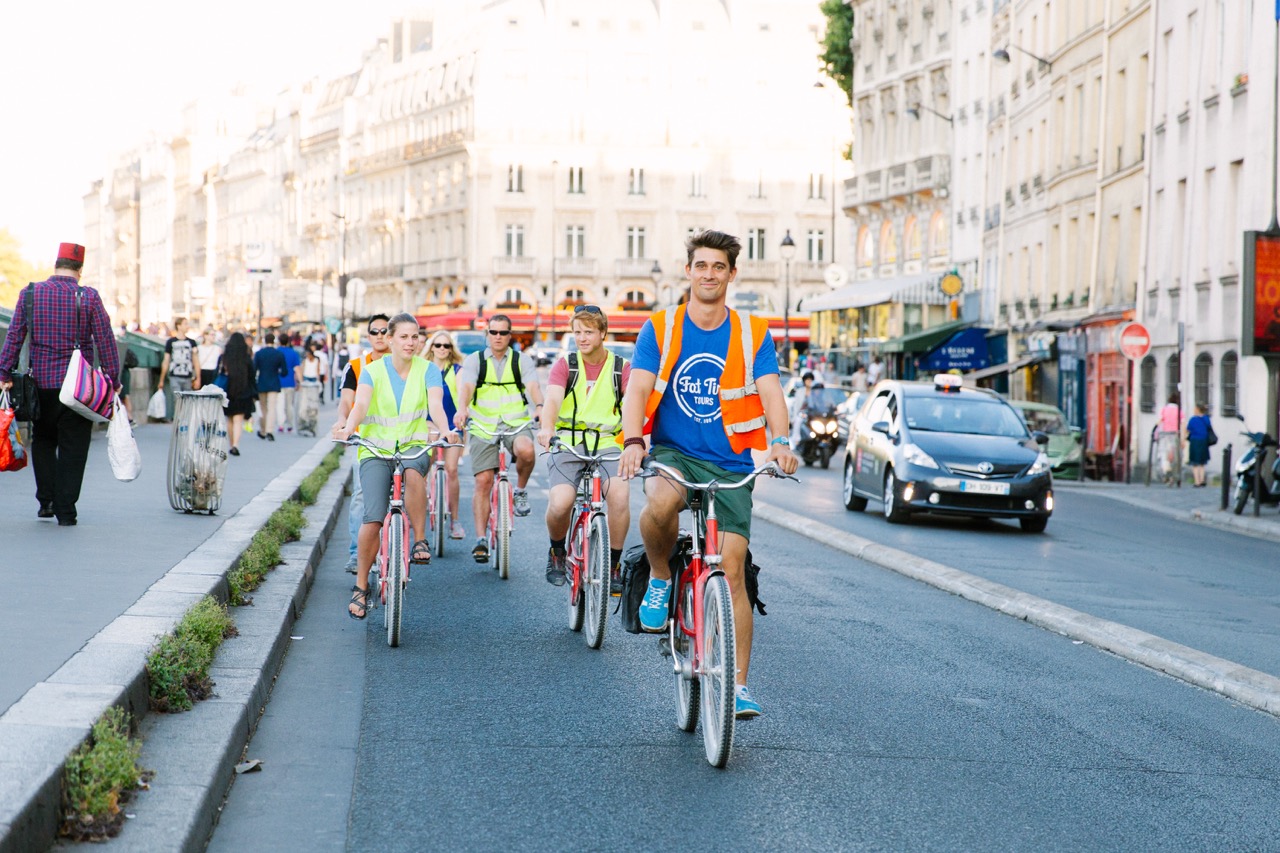 Paris Evening Snapshot Bike Tour gallery 3