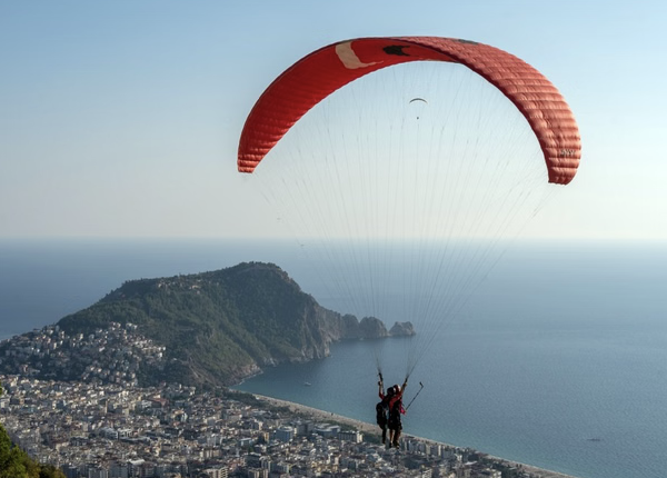 Tandem Paragliding Flight Over Alanya Coastline, photo 3