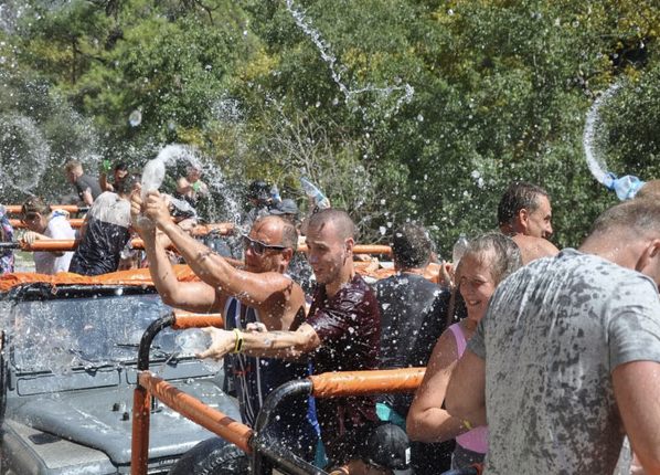 Alanya Jeep Safari Through the Taurus Mountains with Dimçay River Lunch gallery 2