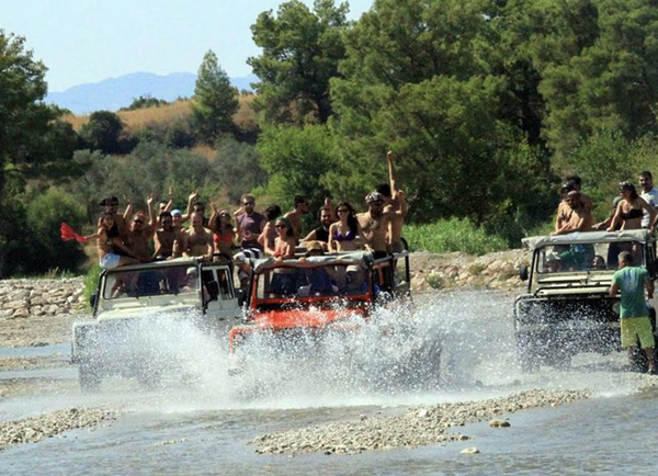 Köprülü Canyon Rafting, Jeep Safari & Zipline Combo Day Tour gallery 3