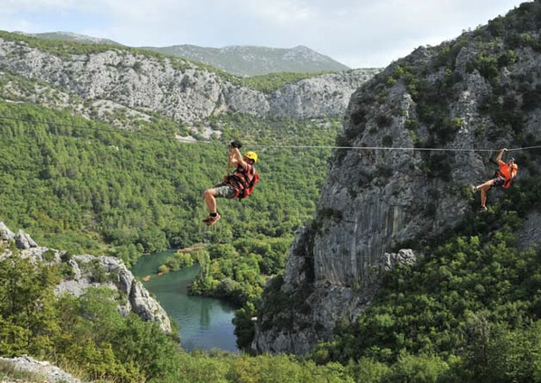 Köprülü Canyon Rafting, Jeep Safari & Zipline Combo Day Tour gallery 4