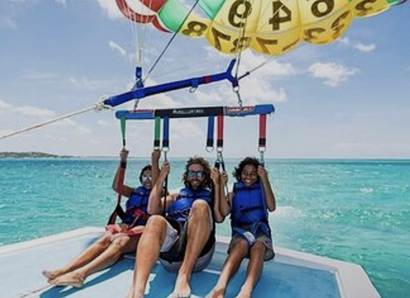 Parasailing Over the Red Sea in Sharm El Sheikh, photo 5