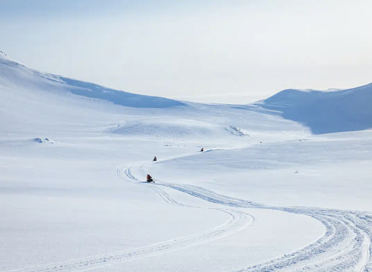 Snowmobiling on Eyjafjallajökull Glacier gallery 10