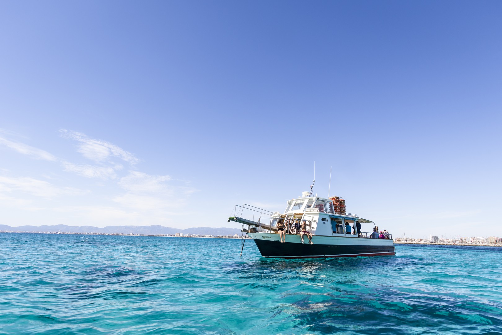 2-Hour Boat Tour with Swimming & Snorkelling in the Bay of Palma gallery 7