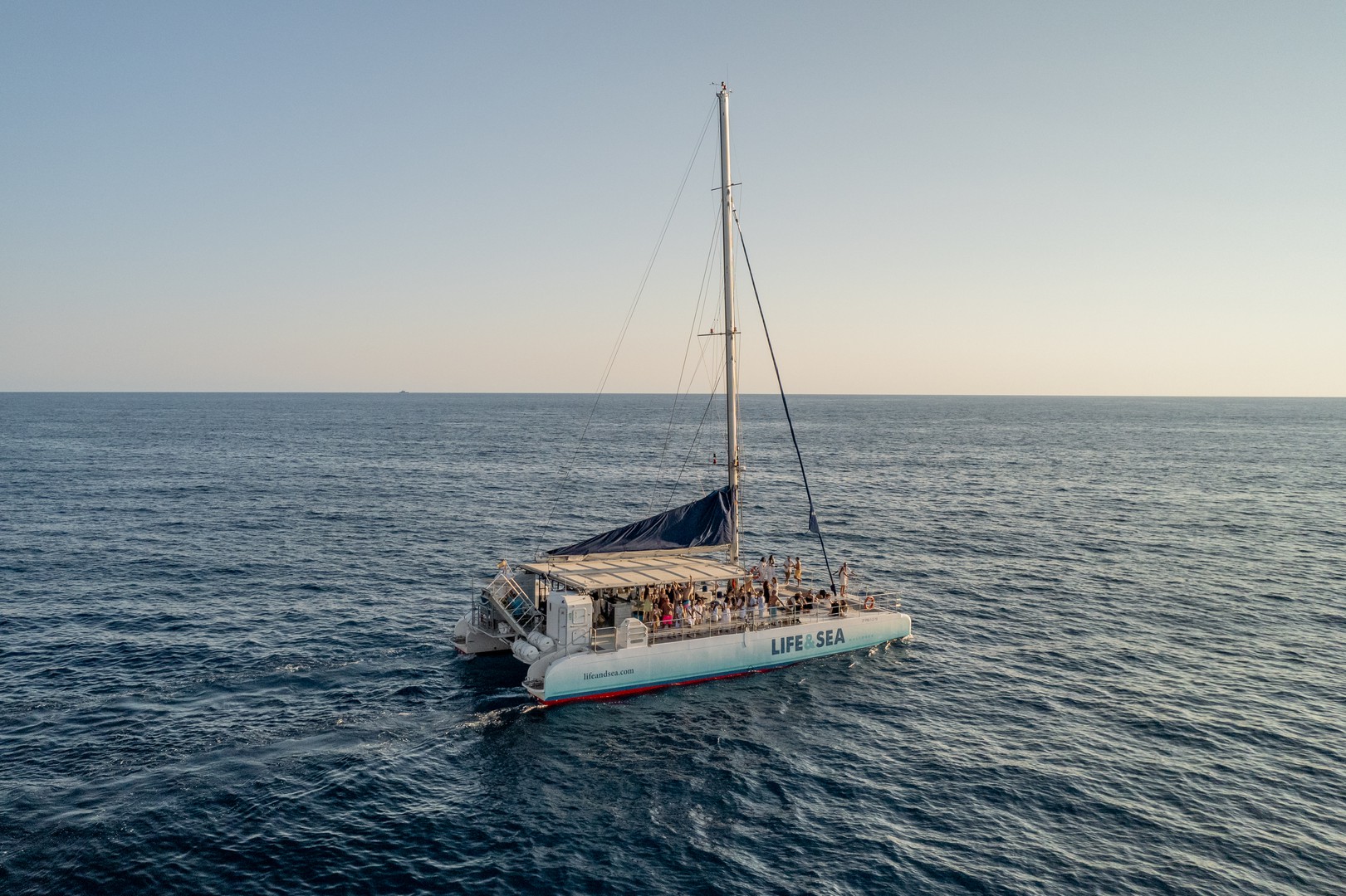 2-Hour Catamaran Cruise in the Bay of Palma gallery 6