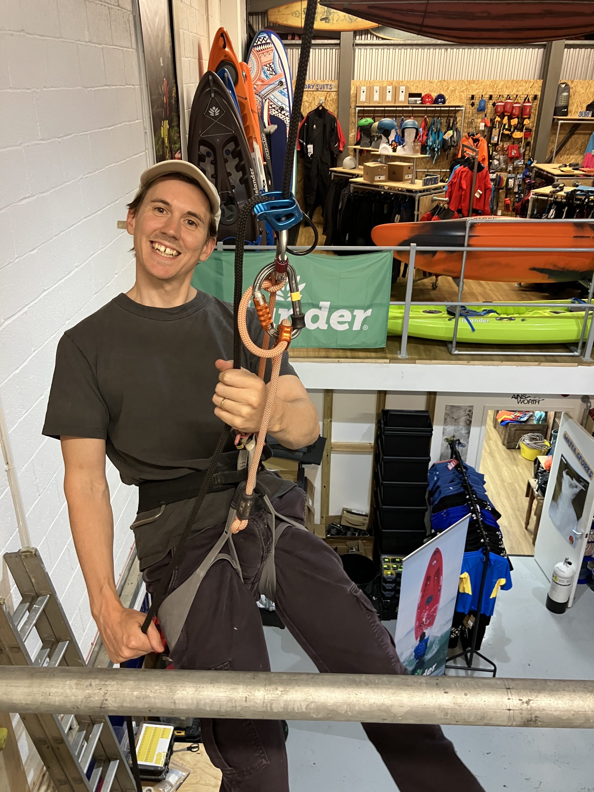 Indoor Abseiling Taster Experience in Brighton, photo 3