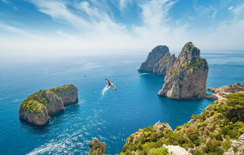 Island Discovery Private Boat Experience around Capri, photo 3