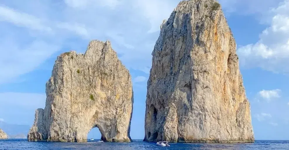 Shared Capri Boat Tour from Sorrento with Limoncello gallery 2