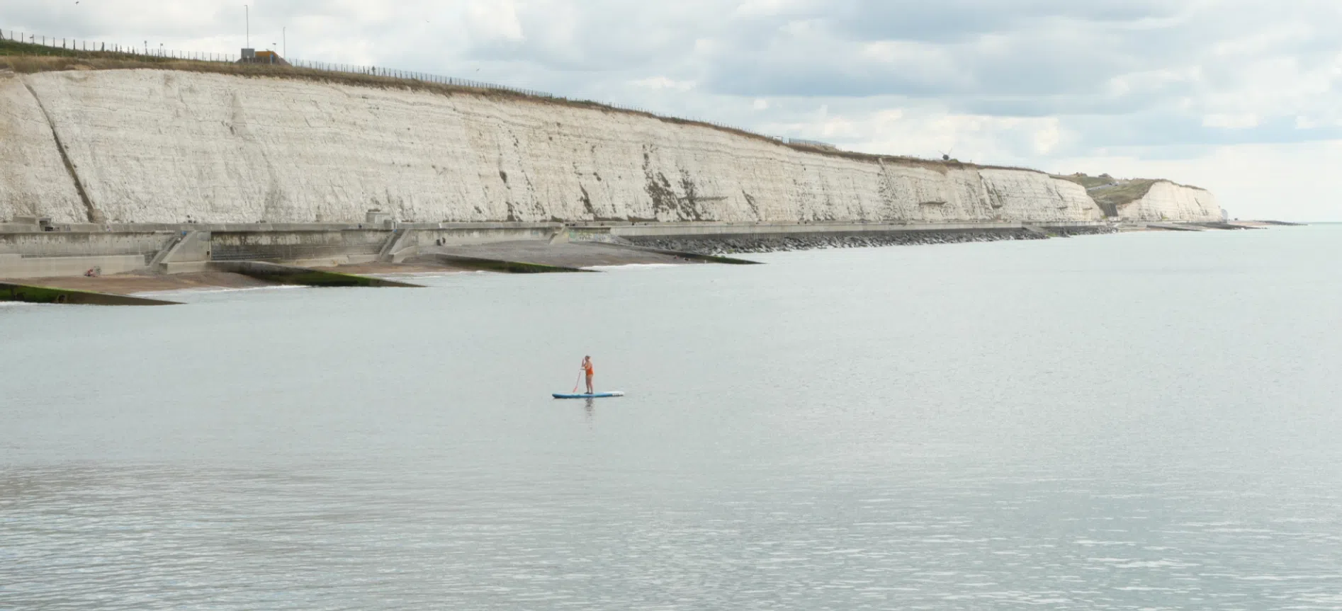 Stand Up Paddleboarding Experience in Brighton gallery 3