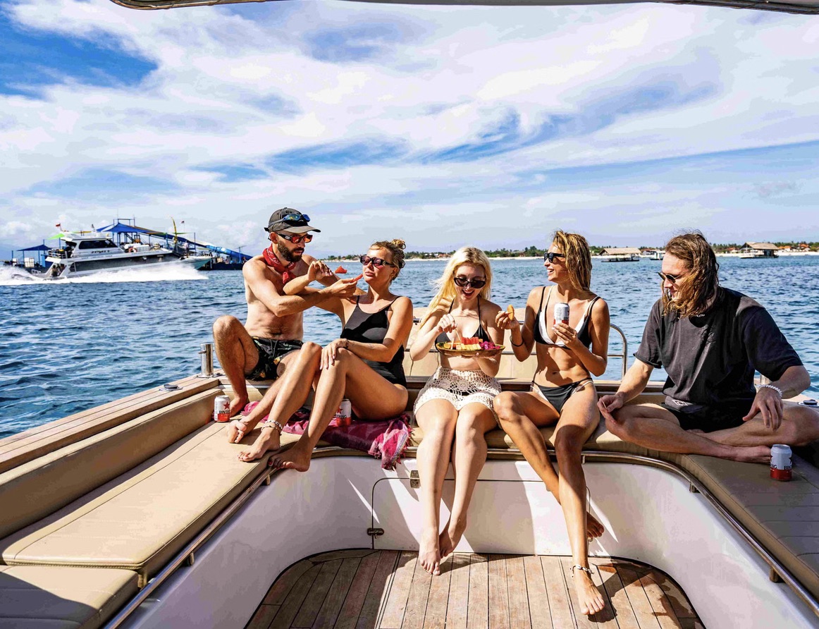 Premium Nusa Penida Private Yacht & Manta Ray Snorkelling Experience from Bali gallery 2