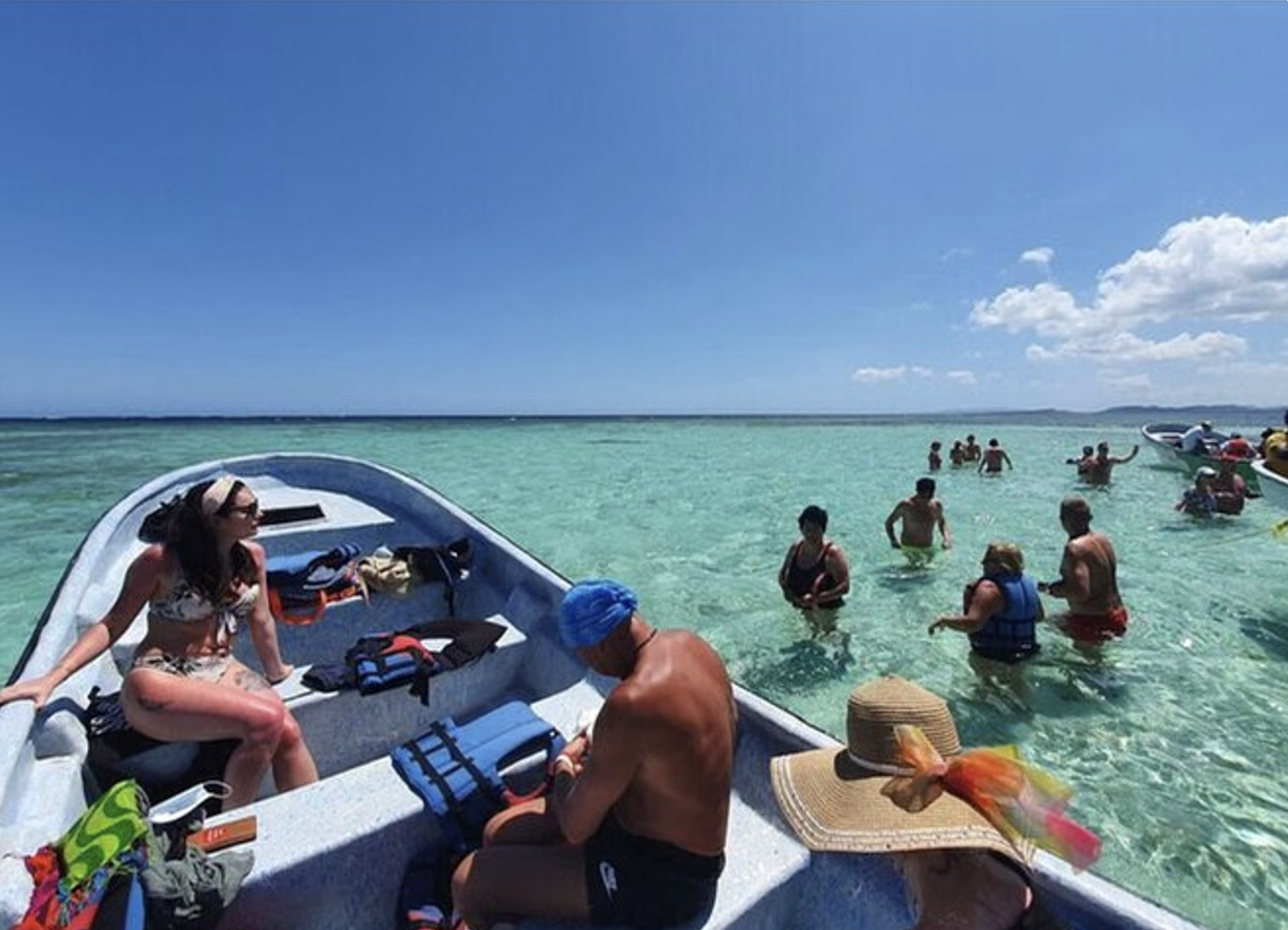 Cayo Arena Snorkelling & Paradise Island Day Tour gallery 5