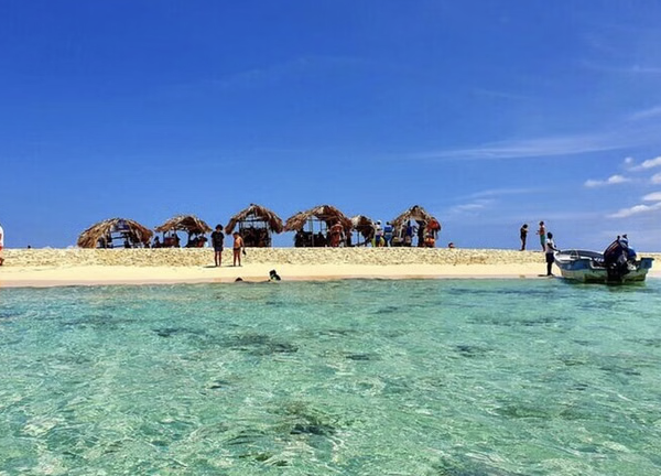 Cayo Arena Snorkelling & Paradise Island Day Tour, photo 3