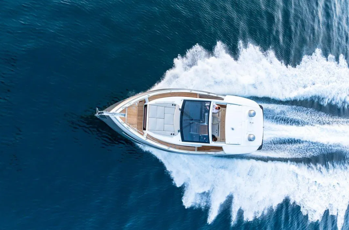 Private Boat Tour from Portimão – Half Day, Full Day and Sunset - Jeanneau DB43 gallery 4