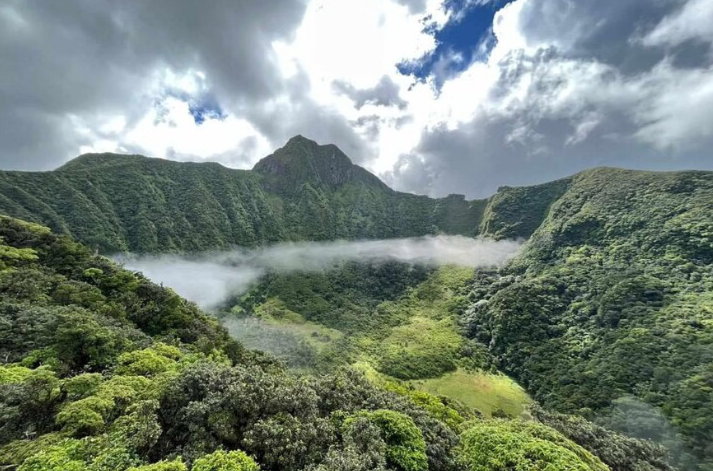 Private Hike, St Kitts Highest Peak, Mount Liamuiga Volcano gallery 2