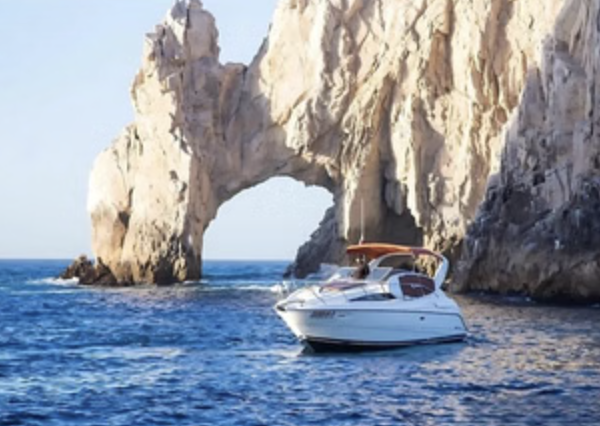 Cabo Private 32ft Yacht Cruise to El Arco with Snorkelling (Up to 8 Guests), photo 4
