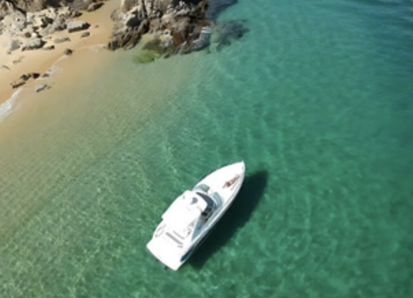 Cabo 34ft Private Yacht Cruise to El Arco with Drinks (Up to 6 Guests) gallery 3
