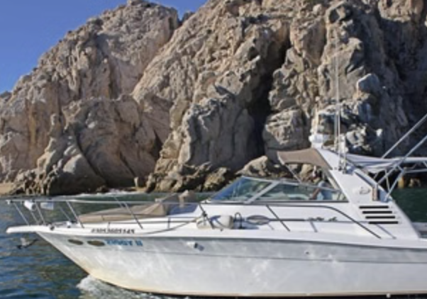 Cabo Private 36ft Yacht Charter to El Arco with Snorkelling (Up to 10 Guests), photo 5