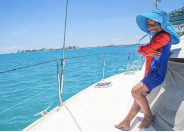 Cancún 4-Hour Private Catamaran with Snorkelling & Open Bar, photo 5