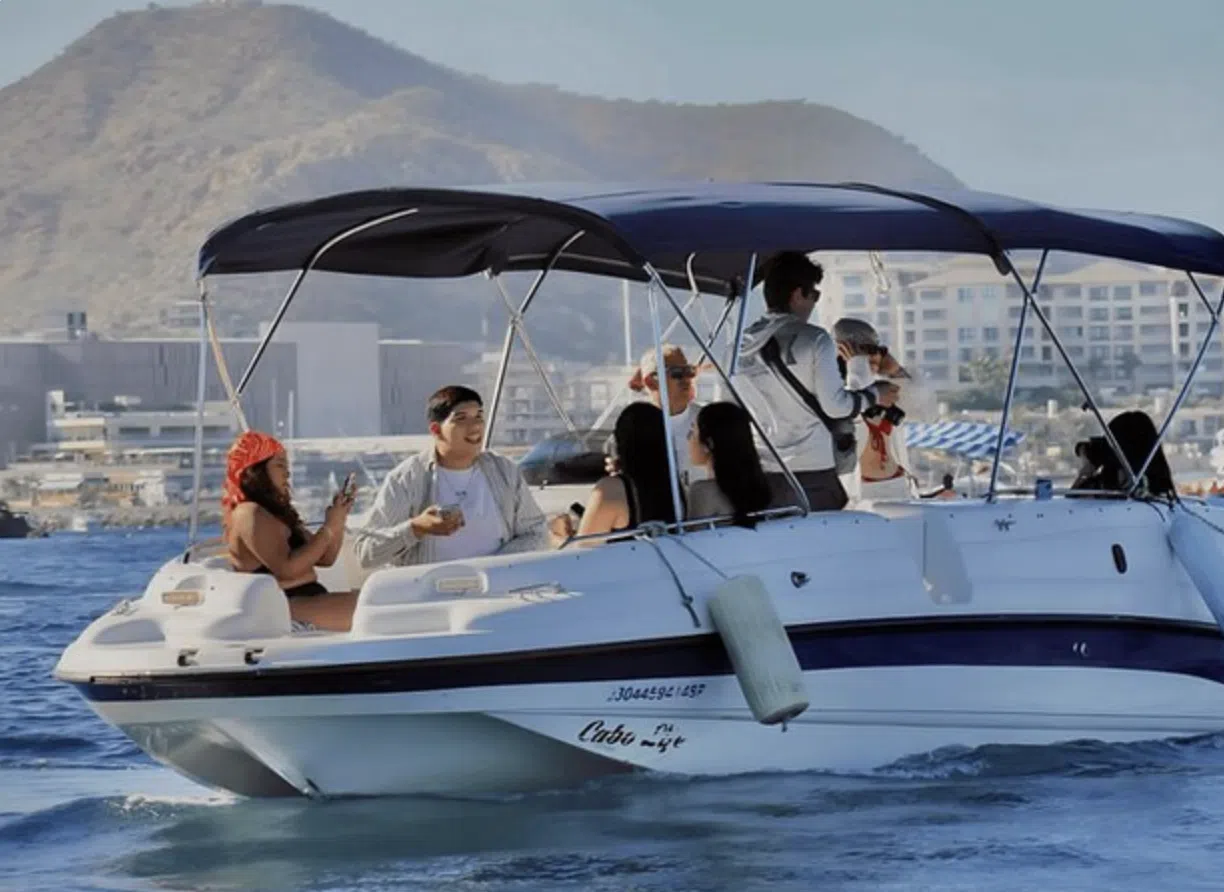 Cabo 28ft Private Yacht Charter with Snorkelling at El Arco, listing photo
