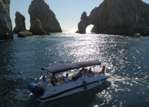 Cabo 28ft Private Yacht Charter with Snorkelling at El Arco gallery 4